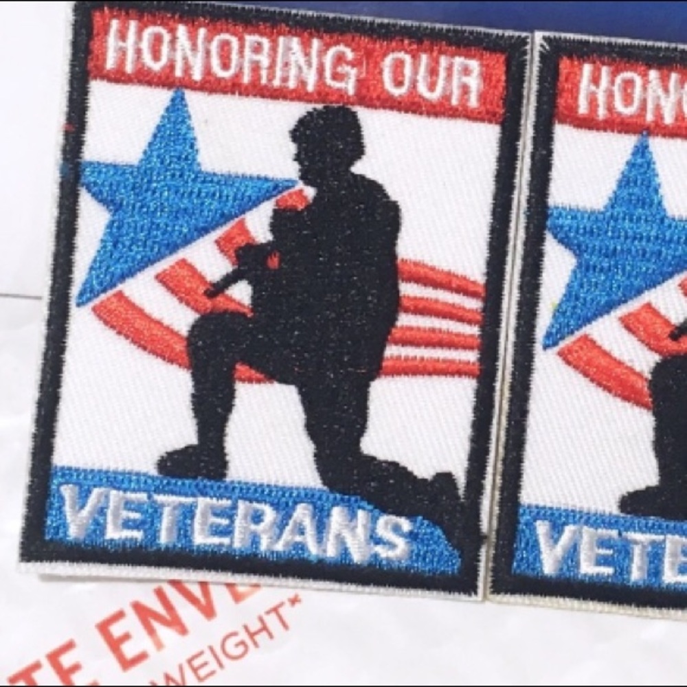 HONORING MILITARY VETERANS PATCHES BADGES